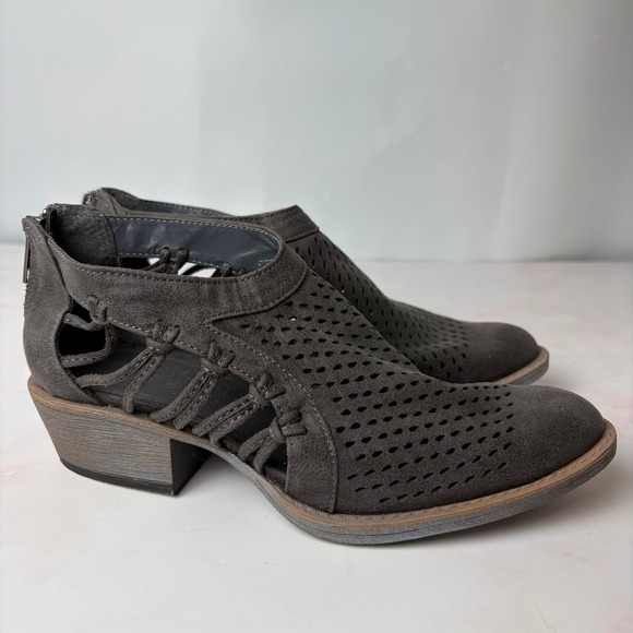Coconuts by Matisse Shoes - Coconuts by Matisse Womens Grey Perforated Cut Out Ankle Booties Size 6M